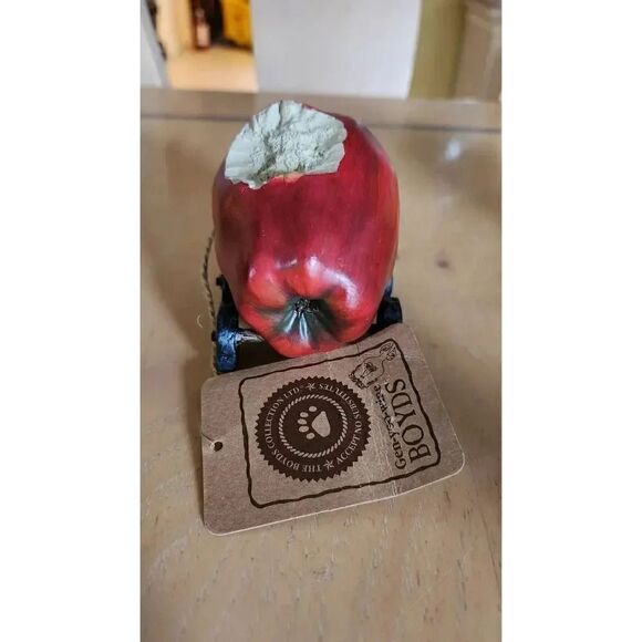 Boyds tug along Bearintosh express collectible - Picture 2 of 4